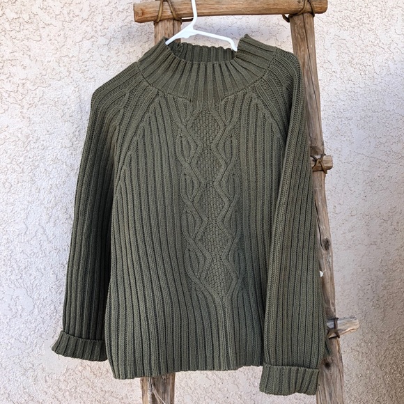 Liz Claiborne Cable Knit Sweater - EUC - Picture 1 of 11